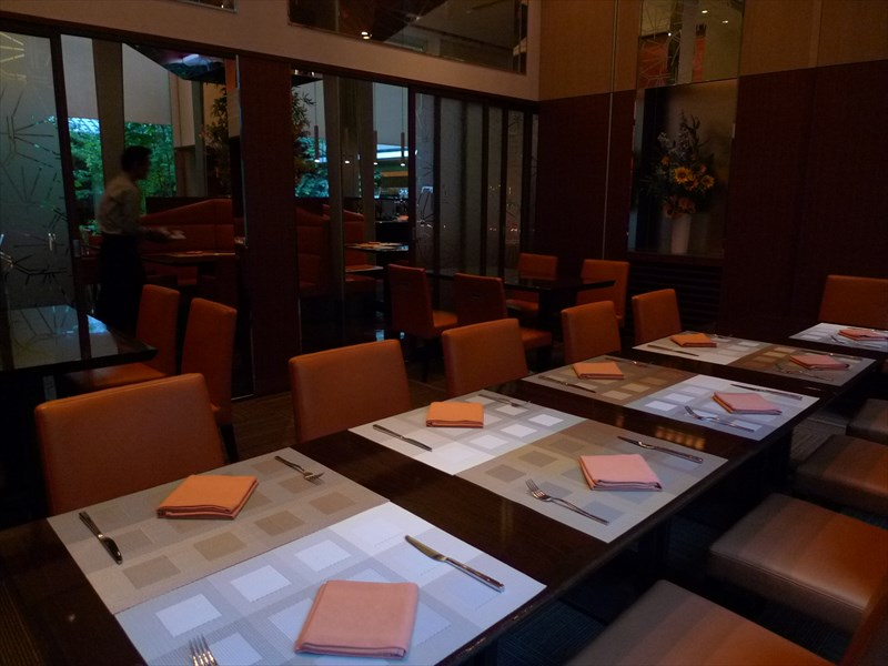 ダイエット合宿 初体験 庭のホテル東京 ５ １日目のディナーはヘルシーフレンチ