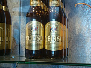 ラッキーエビス。知らない人はググってみてください。東京在住者は、エビスのサッポロビールの博物館（だっけ？）で見ることができます